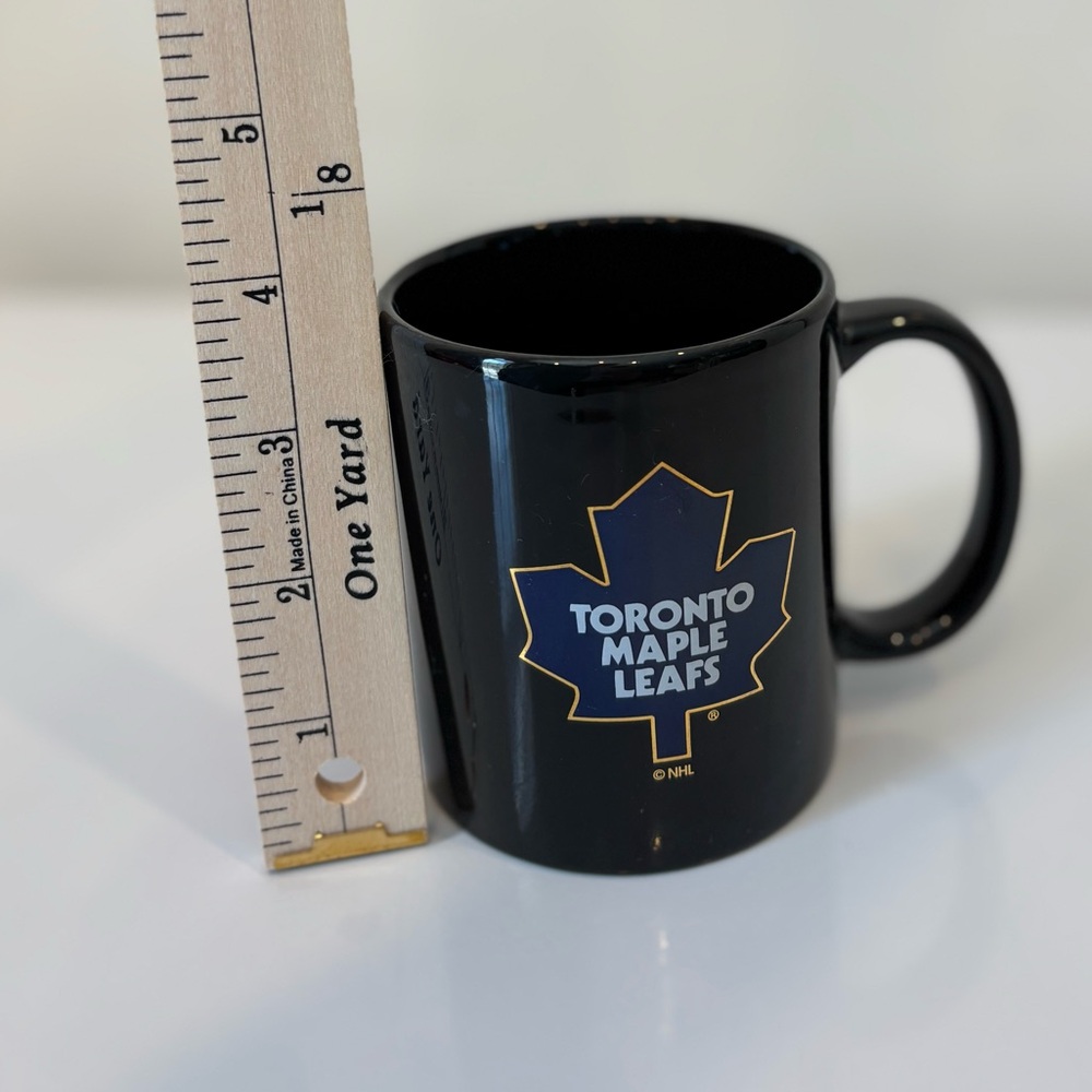 ๐2/$20 Toronto Maple Leafs NHL Copyright Black Mug - Picture 4 of 4